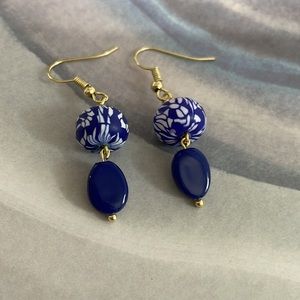 🎁Sale 3/$15 New Blue earrings